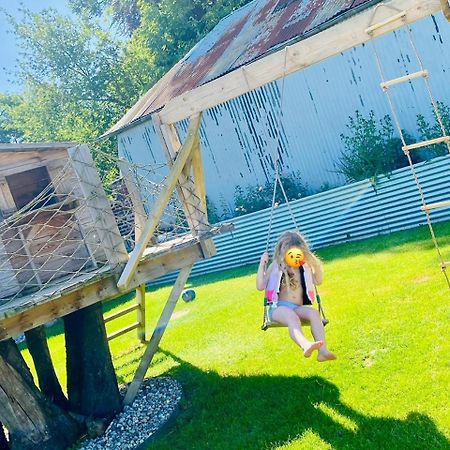 Les 3 E Bed and Breakfast Englebelmer Buitenkant foto
