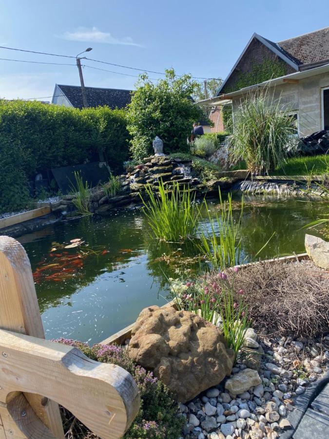 Les 3 E Bed and Breakfast Englebelmer Buitenkant foto