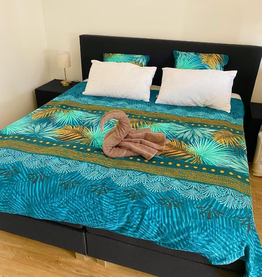 Les 3 E Bed and Breakfast Englebelmer Buitenkant foto